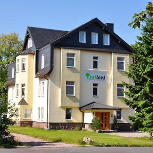 Konsumhotel Am Park - Nebenhaus Vom Konsum Berghotel Oberhof 오버호프 Exterior photo