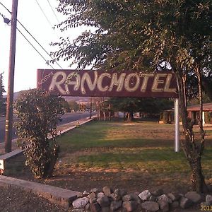 Ranch Motel 테하차피 Exterior photo