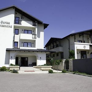 Curtea Bizantina 호텔 수체아바 Exterior photo