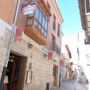 Hostal-Restaurante San Antolin 호텔 토르데실라 Exterior photo