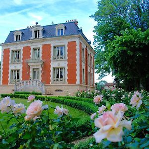 샤토 드 라 샤익스 호텔 Saint-Christophe-en-Brionnais Exterior photo