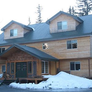 Twin Peaks Lodge And Rv Park 수어드 Exterior photo