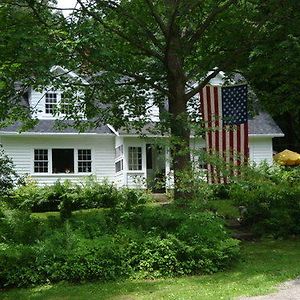 Chestnut Lodge 리 Exterior photo