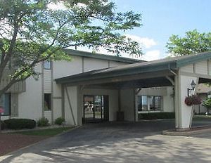 Shawano Four Seasons Resort Exterior photo