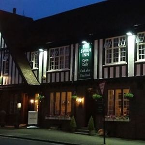 The Swan Inn Felsted 그레이트던모 Exterior photo