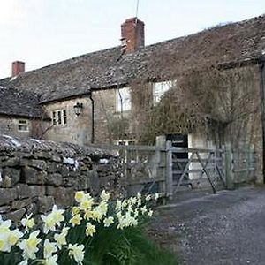 The Hare And Hounds 호텔 Chedworth Exterior photo