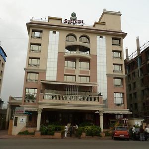 호텔 슈프림 헤리티지 나비뭄바이 Exterior photo