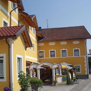 프랑킹 Kirchenwirt Mayr B&B Exterior photo