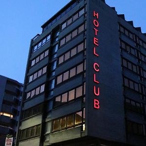 Hotel Club 라쇼드퐁 Exterior photo