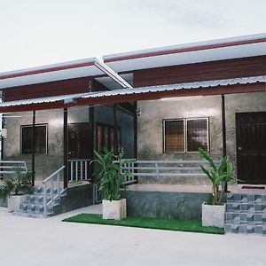 ฺbaan Tonglong Homestay 항동 Exterior photo