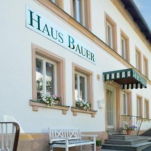 Hotel Haus Bauer 바트베르넥임피흐텔게비르거 Exterior photo