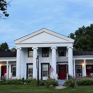 Interlaken Glass Magnolia Bed & Breakfast B&B Exterior photo