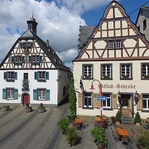 Hotel Zur Schloss-Schenke 노이비트 Exterior photo