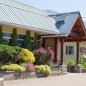 The Lodge At Arrow Lakes 나쿠습 Exterior photo