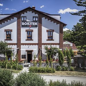 Hotel Rokiten 모라브스키 크룸로프 Exterior photo