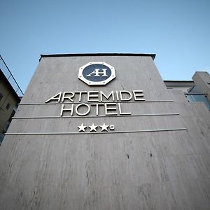 Hotel Artemide 아베르사 Exterior photo