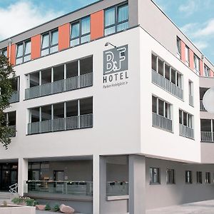 B&F Hotel Am Neumarkt 바트헤르스필드 Exterior photo