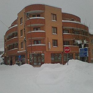 Gelov Hotel 베르코비차 Exterior photo