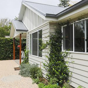 Armidale Cottage - House 2 Exterior photo