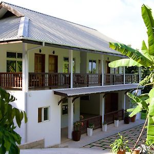 Cote Jardin - Chalets Cote Mer 베생트 안 Exterior photo