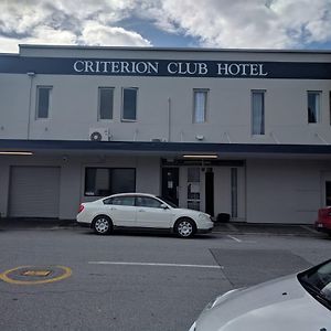 Criterion Club Hotel 알렉산드라 Exterior photo
