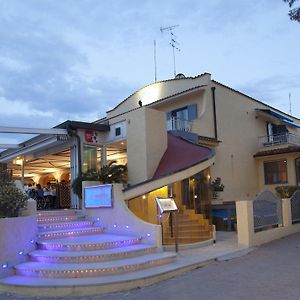 Hotel Gabbiano 산도미노 Exterior photo