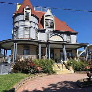 Meyersdale The Levi Deal Mansion B&B Exterior photo