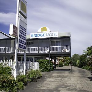 Bridge Motel 바테만스베이 Exterior photo