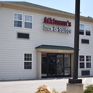 Atkinson Inn & Suites 럼버튼 Exterior photo