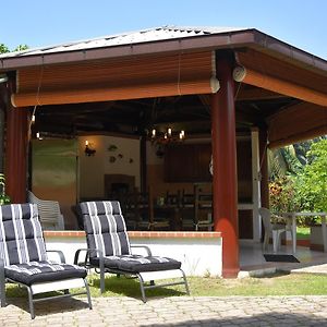 Jessies Guest House Seychelles 보발롱 Exterior photo