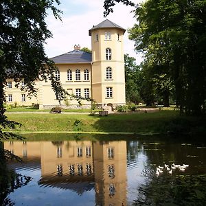 Landhaus Schloss Koelzow 호텔 Kolzow Exterior photo