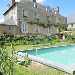 Ménil Le Presbytere Du Vigneau B&B Exterior photo