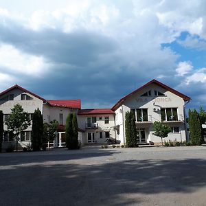 Pensiunea Cionca Str 1 Decembrie 1918 Nr 466 Gilău Exterior photo