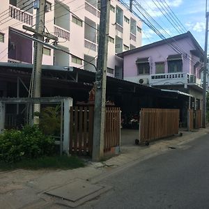 칸차나부리 Thanya Mansion 아파트 호텔 Exterior photo