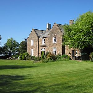 Court Barn Country House Hotel 홀스워디 Exterior photo