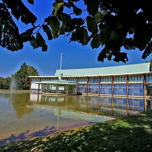 Logis Des Lacs D'Halco 하겟마우 Exterior photo