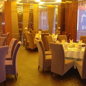 Oriental Glory Hotel 둥관 시 Restaurant photo