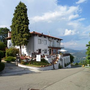 Hotel Panoramico Lago D'Orta (Adults Only) 마돈나 델 사소 Exterior photo