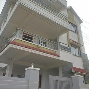 Misty Lake Guest House 하이데라바드 Exterior photo