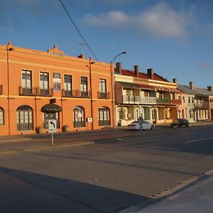 Mandelsons Of Goulburn 호텔 Exterior photo