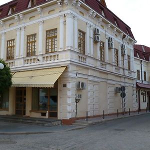 Hotel Regal 브러일라 Exterior photo