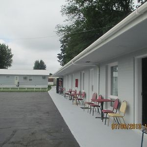 Great Lakes Motel 프리몬트 Exterior photo