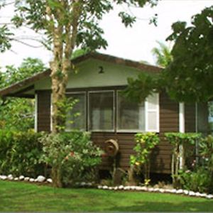 Vaiala Beach Cottages 아피아 Exterior photo