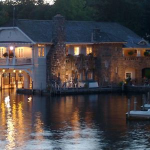 Lake George Boathouse Waterfront Lodging 볼튼 랜딩 Exterior photo