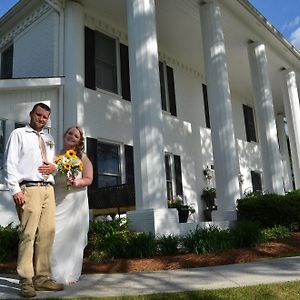 Stone Mountain Manor B&B Exterior photo