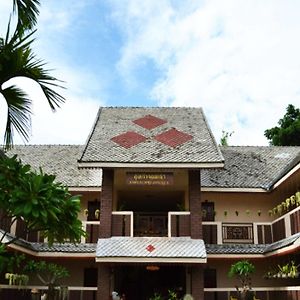 Khumjaojomkaew Resort 람푼 Exterior photo