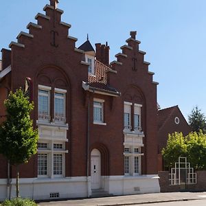 Logis - Belle Hotel, Lille-Ouest 바일레울 Exterior photo