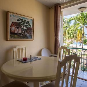 Natural Bliss Ocean View Suite At Sandcastles Beach Resort 오쵸 리오스 Exterior photo