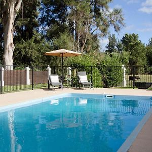 Mudgee Country Grandeur At This Elegant Group Getaway 빌라 Exterior photo