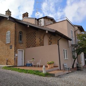 700Enolocanda Santa Giuletta Exterior photo